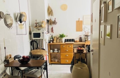 Bahnhofsviertel Apartment | Charming room/directly HBF+fair/central/LGBTQ+ frindly