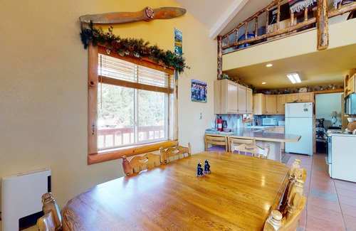 South Fork Cabin | Charming rural cabin w/mountain views, sauna, and deck - close to Rio Grande