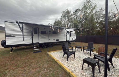 Spring Hill House | Charming RV with AC in Spring Hill - Perfect for a getaway