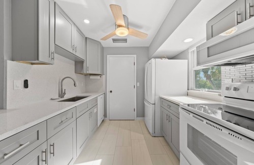Sanibel House | Charming Sanibel Island Duplex with Golf Cart, Pool, and Beach Gear!