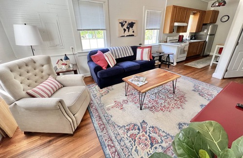 Leesburg House | Charming Schoolhouse Retreat