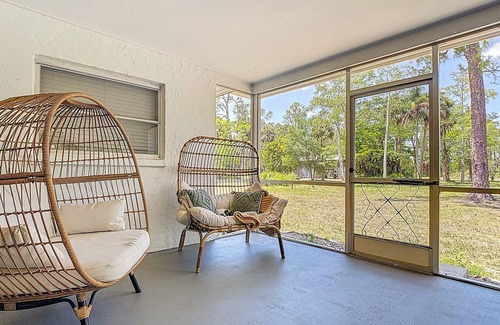 Rural Estates House | Charming Secluded Naples Nature Retreat –4BR/3BA sleeps 10. Enjoy Wildlife Views