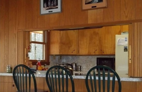Brevard Cottage | Charming Sherwood Forest Cottage overlooking Trout Lake