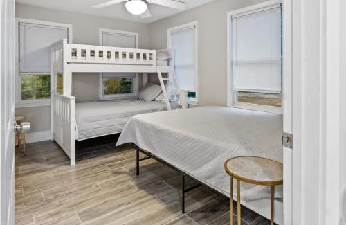Berlin House | Charming Single-Family Home Between Ocean City & Assateague Island Pet-Friendly Retreat