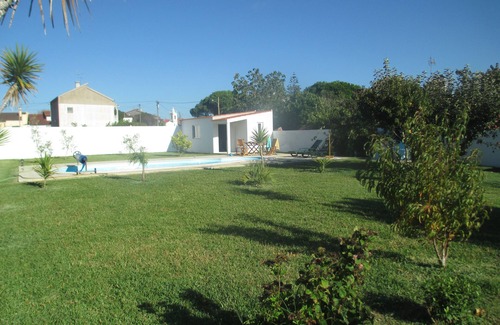 Paco House | Charming single-storey villa with private pool and Jacuzzi.