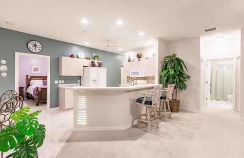 Heritage Oak Park House | Charming, Single Level Vacation Home Located in an Active Community