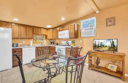 Tucson House | Charming Southwest Casita in East Tucson