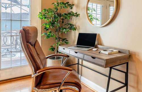 Greenville - Spartanburg House | Charming, spacious 1BD/1.5BA home ~ Furman steps away & Swamp Rabbit too!