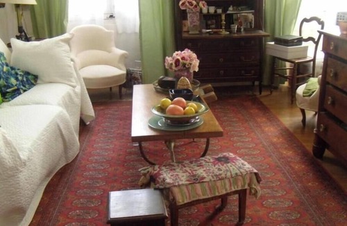 Capitole Apartment | Charming, spacious apartment in historic city center.