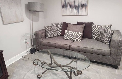 Holy Cross District Apartment | Charming St. Claude Ave 2 bedroom