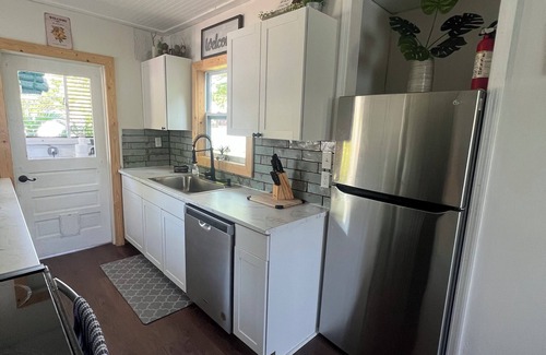 United Central House | Charming St Pete Bungalow