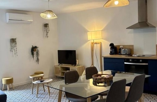 Amboise Apartment | Charming stay at the Marais Bleu