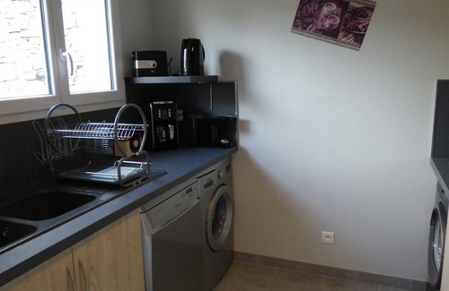 Coly Cottage | Charming Stone House with Garden & Modern Amenities in Coly-Saint-Amand