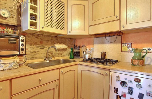Stazzema House | Charming stone house in pretty, quiet surroundings.