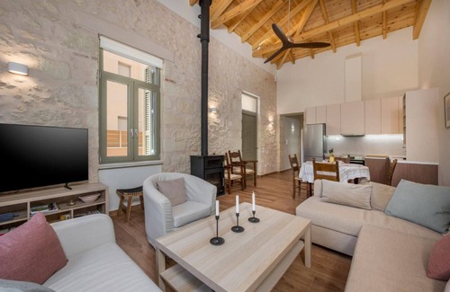 Halepa House | Charming stone house with character in historic Chalepa, Chania.