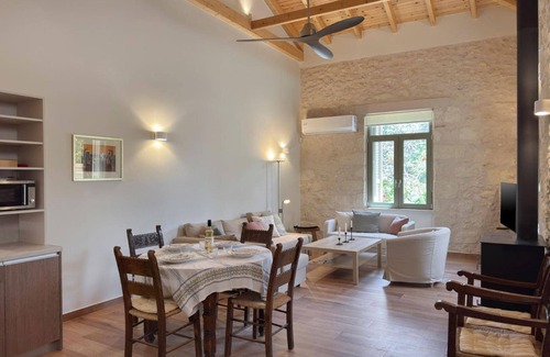 Halepa House | Charming stone house with character in historic Chalepa, Chania.