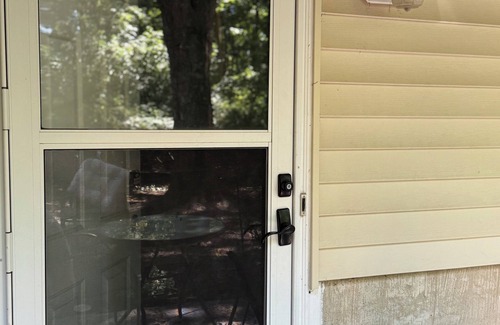 Somerset Apartment | Charming studio with WiFi, AC, fitness room in enchanting Franklin Township