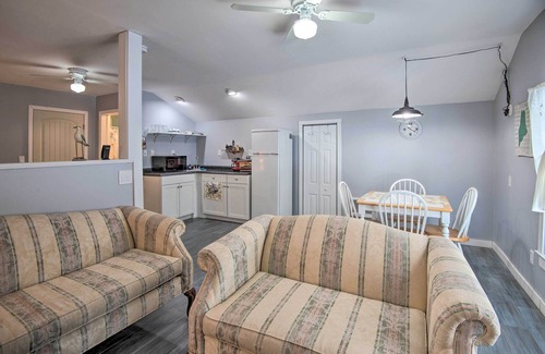 Wells Apartment | Charming Studio < 10 Miles to Wells' Beaches!