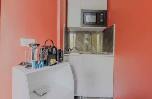 Porte-Saint-Martin Apartment | Charming Studio - 2P - Near Gare de l'Est
