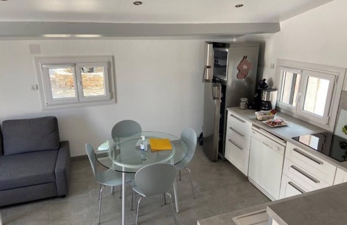 Ceyreste Apartment | Charming Studio 4 people, 34 m² air conditioning, pool access