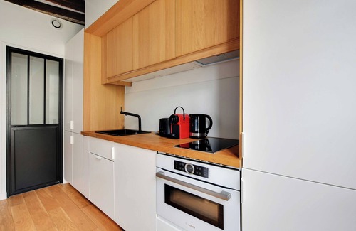 Les Iles Apartment | Charming Studio A/C - 2P - Le Marais
