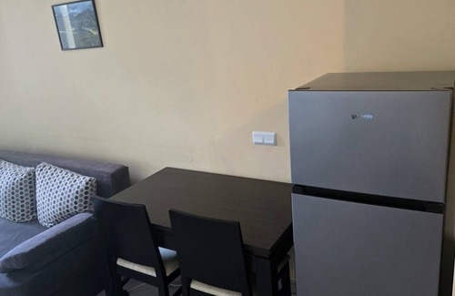 Shiligarnika Apartment | Charming studio apartment nestled within the Green Life Ski Resort.n