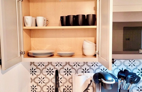 Reno Apartment | Charming Studio apartment in brilliant Reno with AC, WiFi and free parking