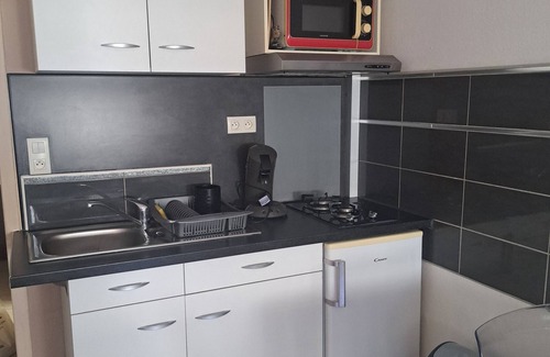 Centre Ville d'Ales Apartment | Charming Studio at the foot of the Cevennes:Ideal location in Alès.