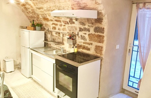Peynier Apartment | Charming studio at the foot of the Sainte Victoire and close to Aix En Provence