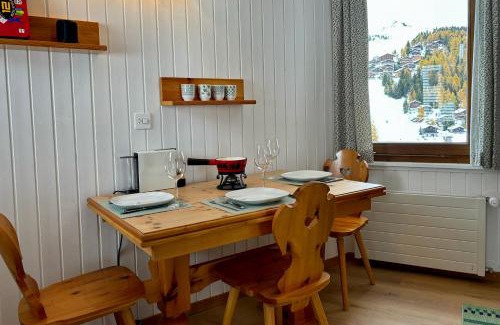 Bettmeralp Apartment | Charming studio, Bettmerhorn view