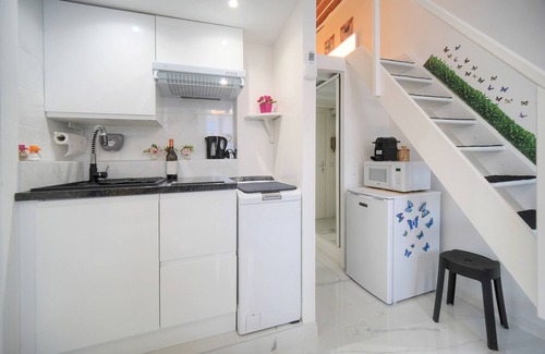 Cannes City Centre Apartment | CHARMING STUDIO HYPERCENTRE A0B211