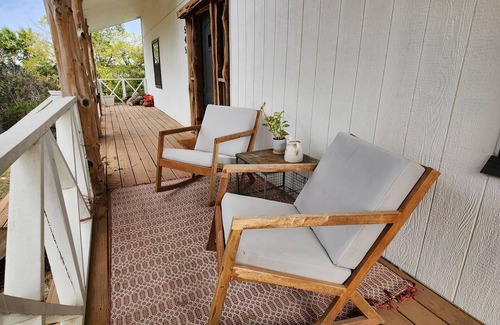 Spring Branch Apartment | Charming studio in delightful Spring Branch for a quick, tranquil stay.