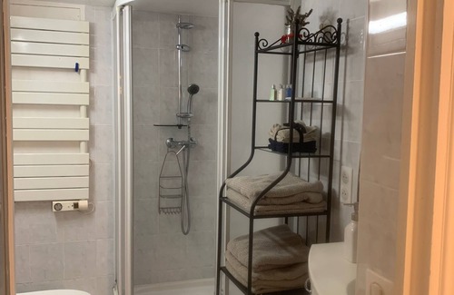 Valbonne Apartment | Charming studio in flowered garden in Valbonne near village golf and Sophia anti