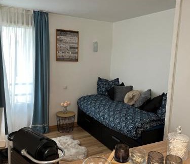 Faubourg de l'Arche Apartment | Charming studio in La Défense with free parking