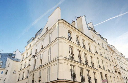 Quartier du Mail Apartment | Charming Studio in the Center of Paris