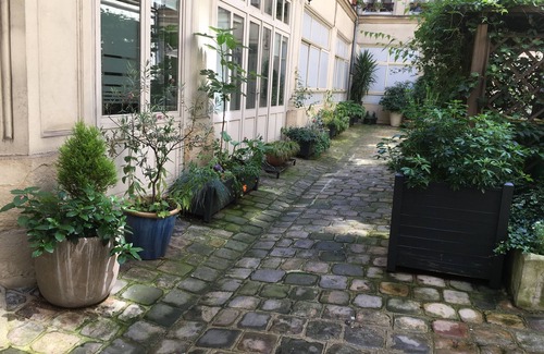 Enfants-Rouges Apartment | Charming studio in the Marais