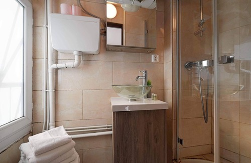 Necker Apartment | Charming Studio Near Champs de Mars