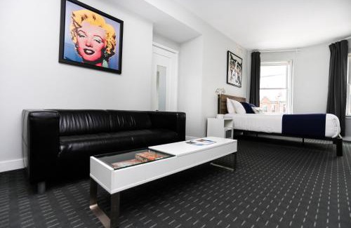 Back Bay Apartment | Charming Studio on Boston's Iconic Newbury St. #8