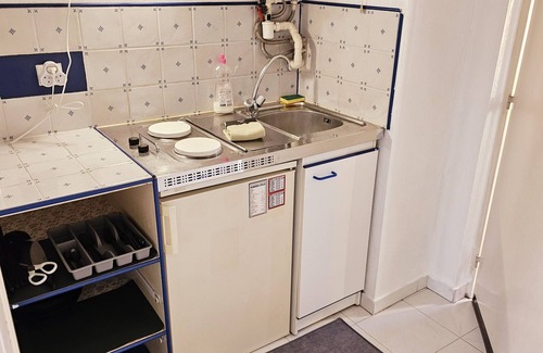 Riou - Petit Juas - Av de Grasse Apartment | Charming T1bis very close to Beaches/Suquet/Palais des festivals/Port