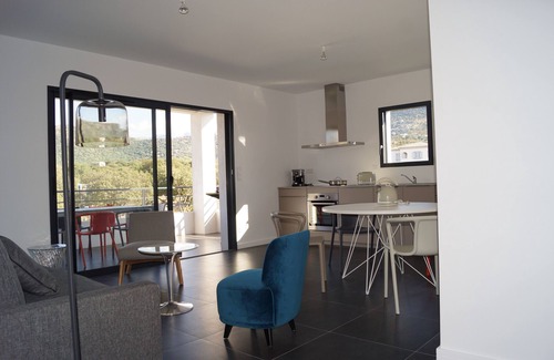 Monticello Apartment | Charming T3 apartment with pool in ILE-ROUSSE
