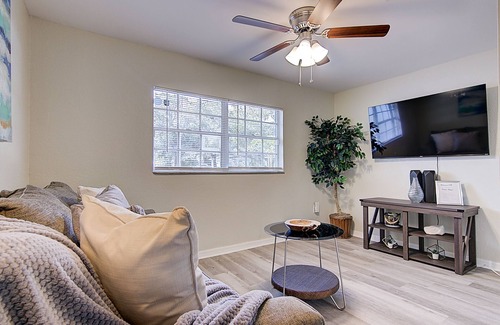 Ybor City Apartment | Charming Tampa one bedroom apartment with patio!