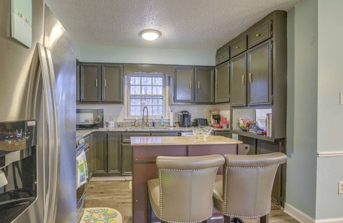 Jackson House | Charming Tennessee Retreat w/Fireplace & Grill!