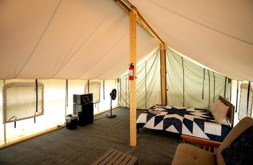 Logan Other | Charming Tented Cabin Placed in a Selcuded Area in Logan, Ohio