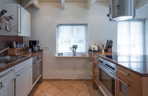 Lehe House | Charming thatched house in Lehe
