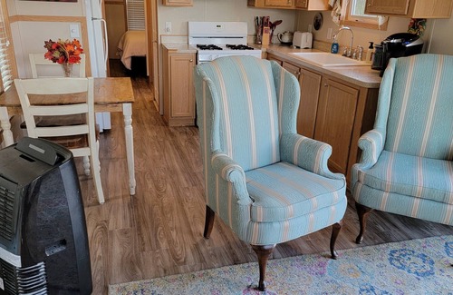 Lexington Cabin | Charming Tiny House