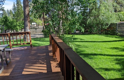 Chester House | Charming town home 8 min to Lake Almanor, 35 min to Mt. Lassen