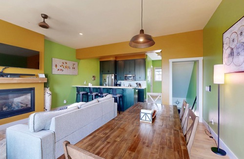 Grand Elk Ranch House | Charming townhome in central locale with fireplace & balcony - dog-friendly