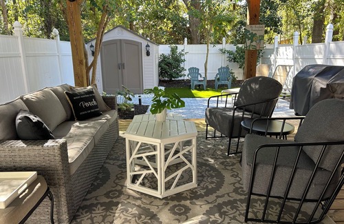 Bluffton House | Charming townhome in the historic area of Bluffton-3 BR & outdoor private oasis!