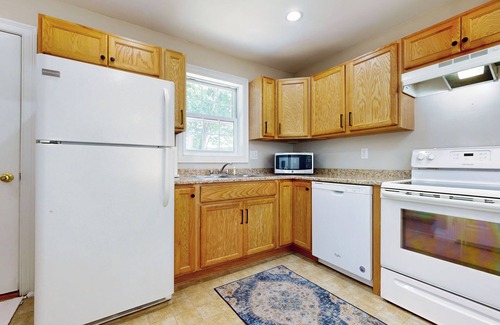 Portland House | Charming townhome short drive to intown Portland