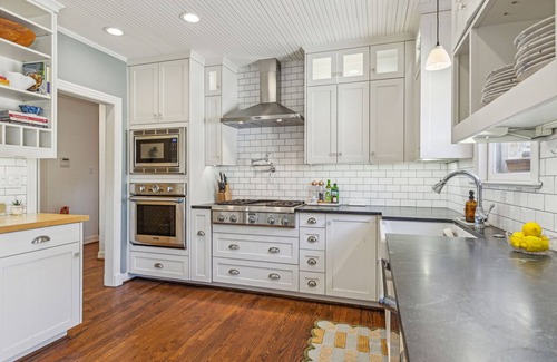 Hollywood - Santa Monica House | Charming Tudor in East Dallas Neighborhood